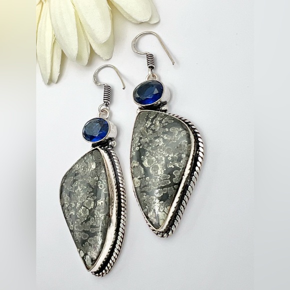 APACHE PYRITE EARRINGS - Picture 6 of 9